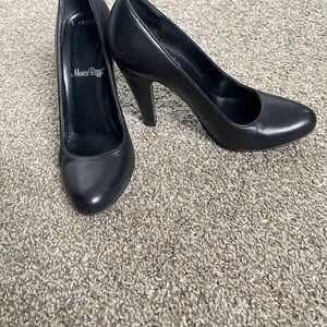 Elegant Black Women's Heels